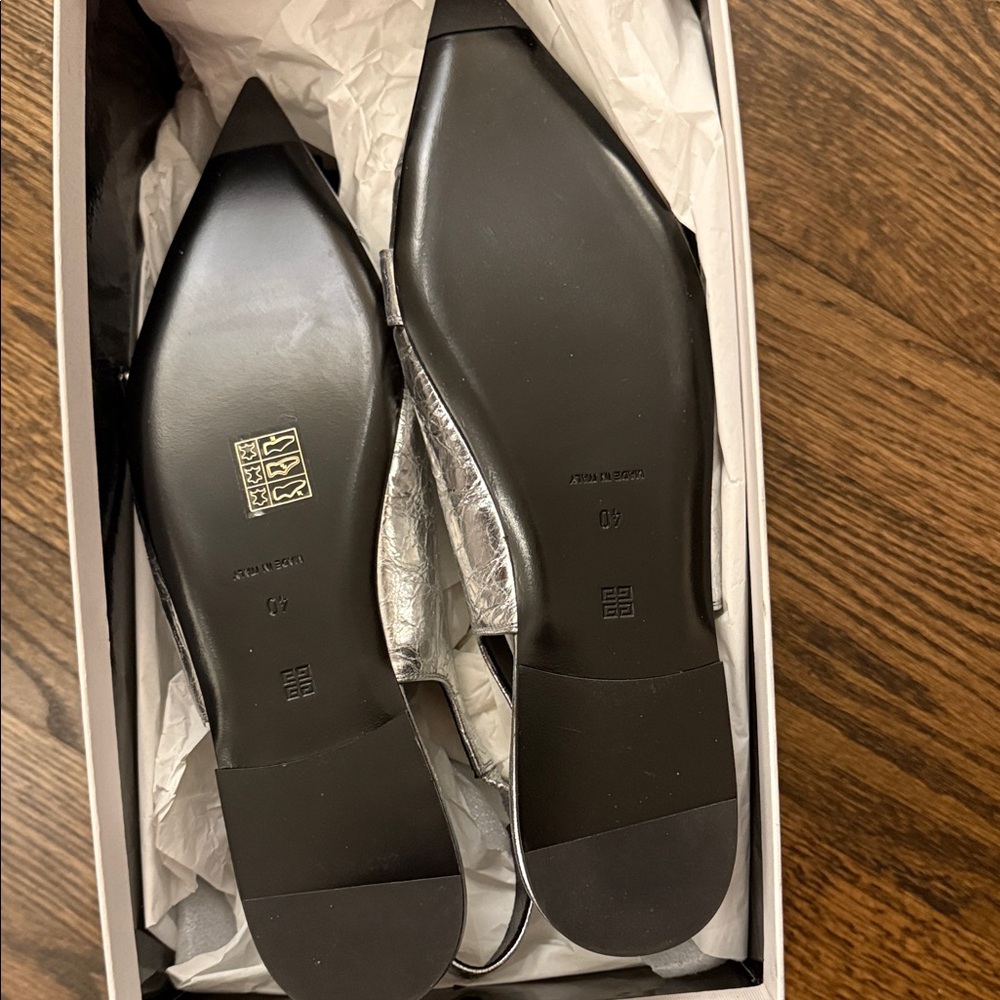 Givenchy Voyou Runway Slingback Flats Silvery Lamb Leather EU 40 New In Box $950 - Picture 3 of 8